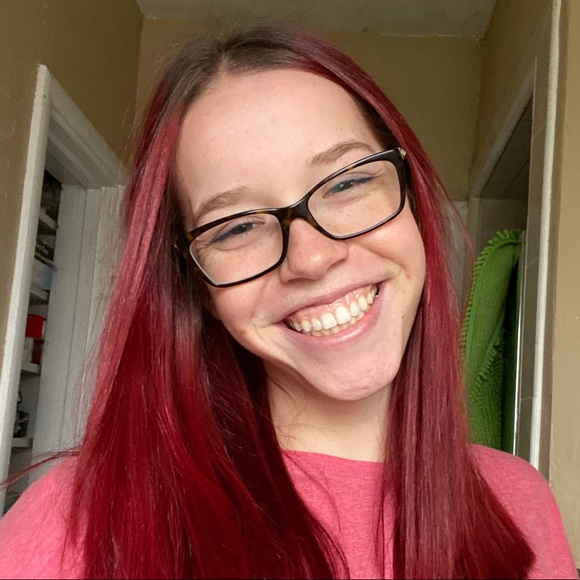 Meet your Posher, Emi - Picture 1 of 1